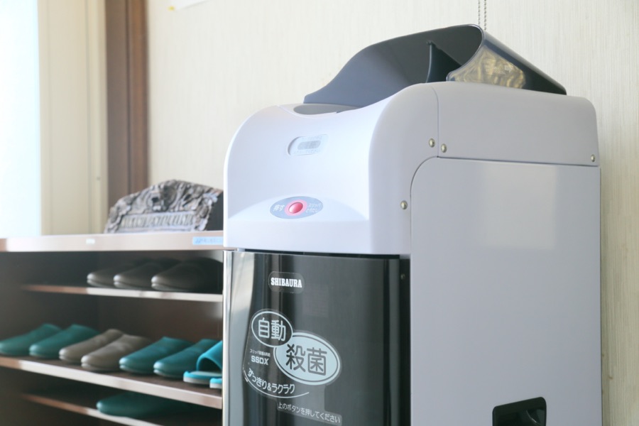 オートクレーブとスリッパ消毒機